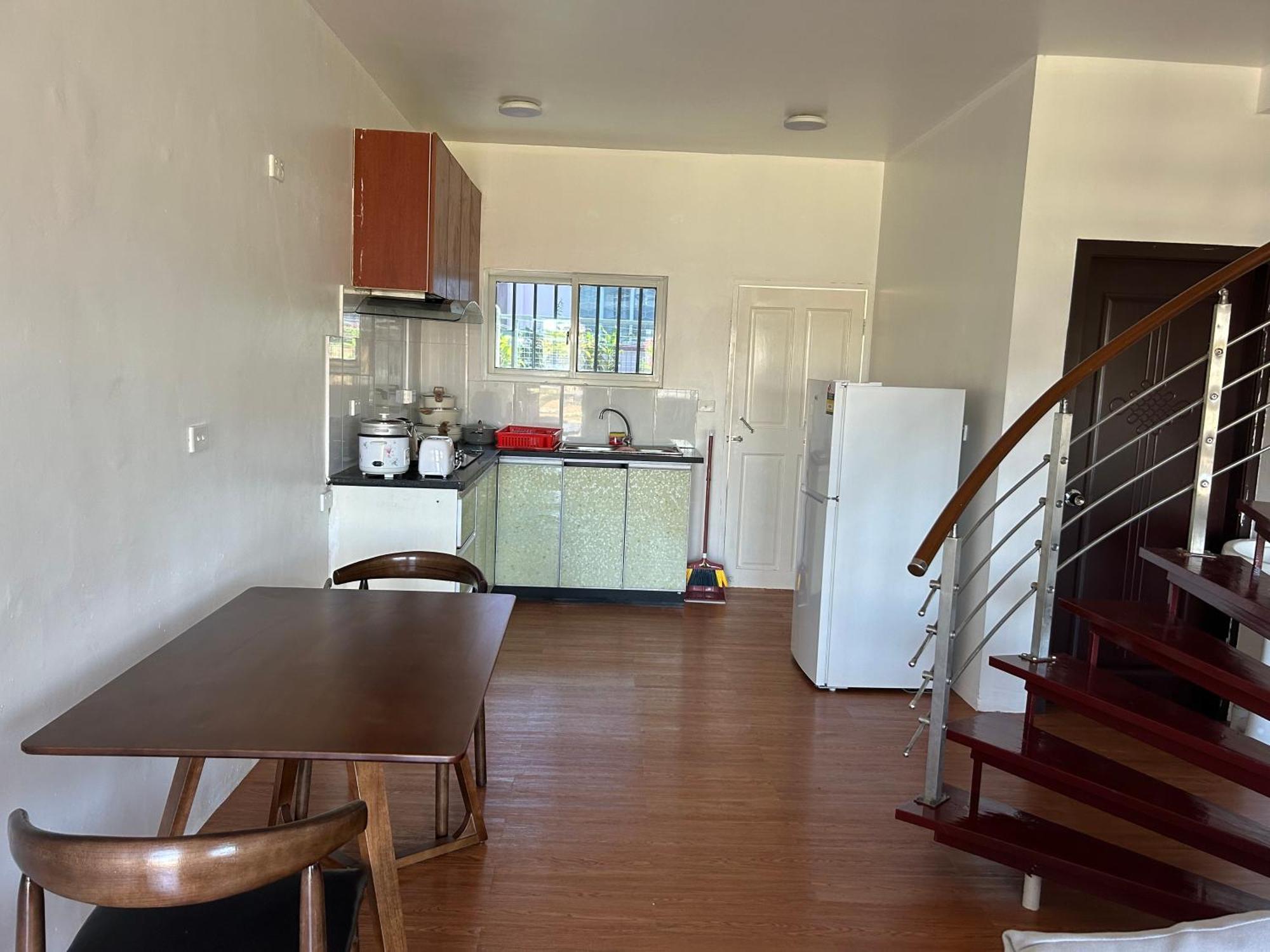 Easy Apt Suva Luaran gambar